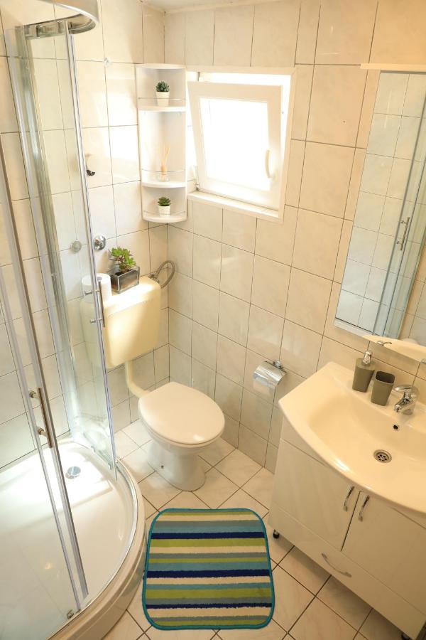 Apartmani Sarlija Pakoštane Εξωτερικό φωτογραφία