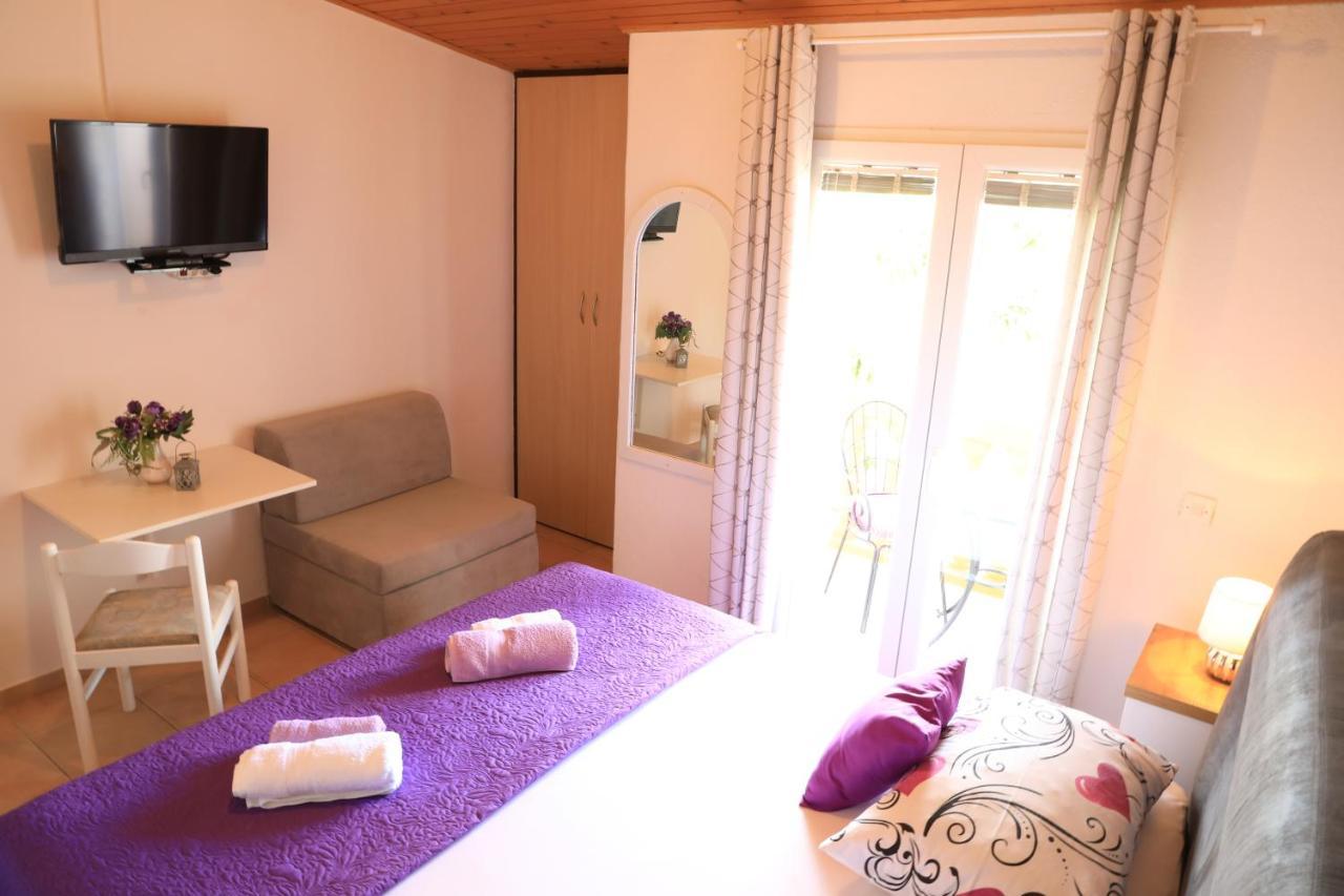 Apartmani Sarlija Pakoštane Εξωτερικό φωτογραφία
