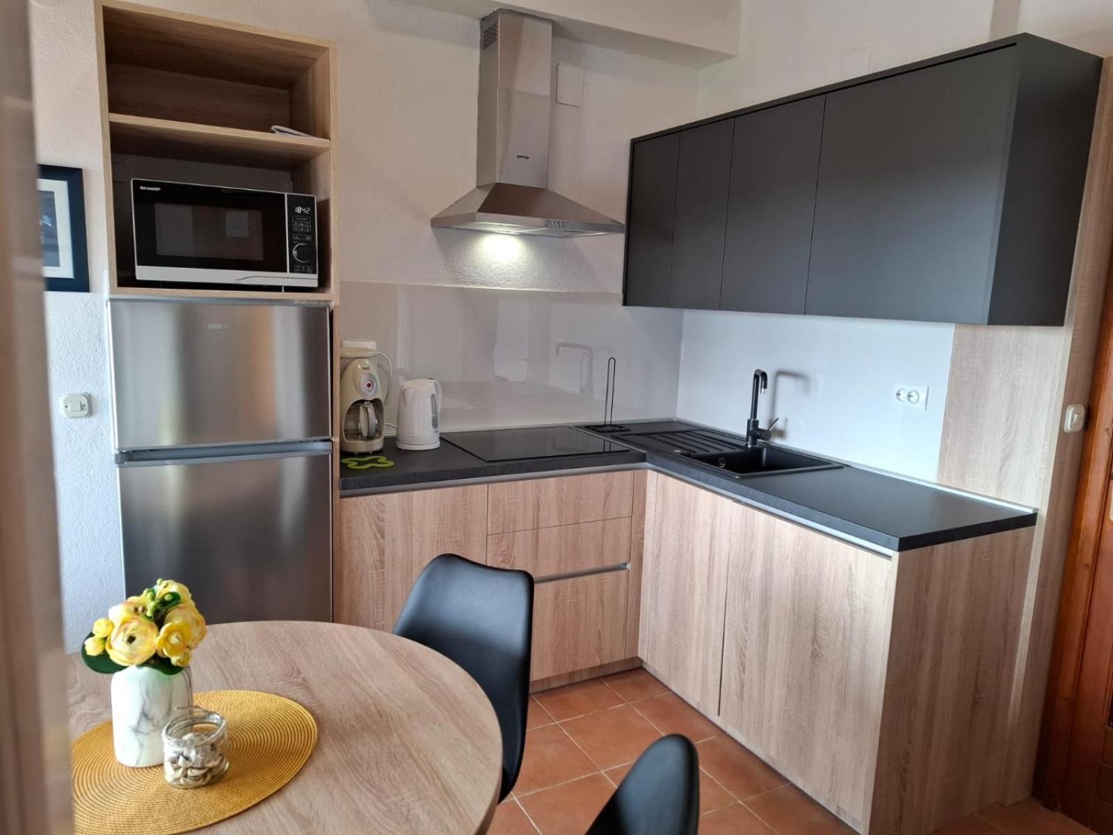 Apartmani Sarlija Pakoštane Εξωτερικό φωτογραφία